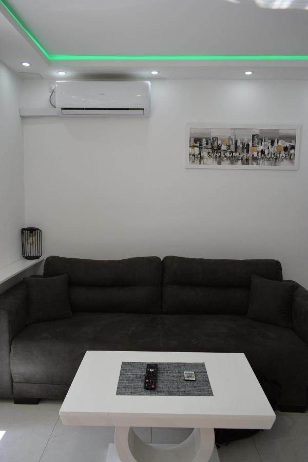Apartmani K&V Veliko Gradiste Exterior photo